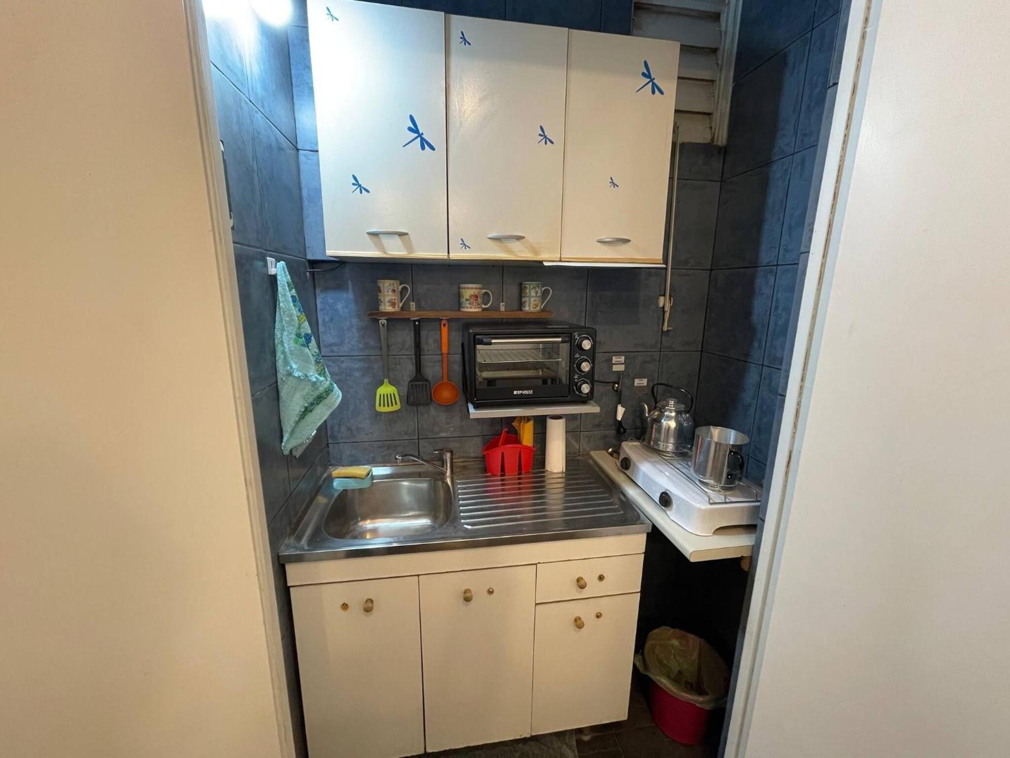 Charming 2-room Temporary In The Heart Of San Telmo *