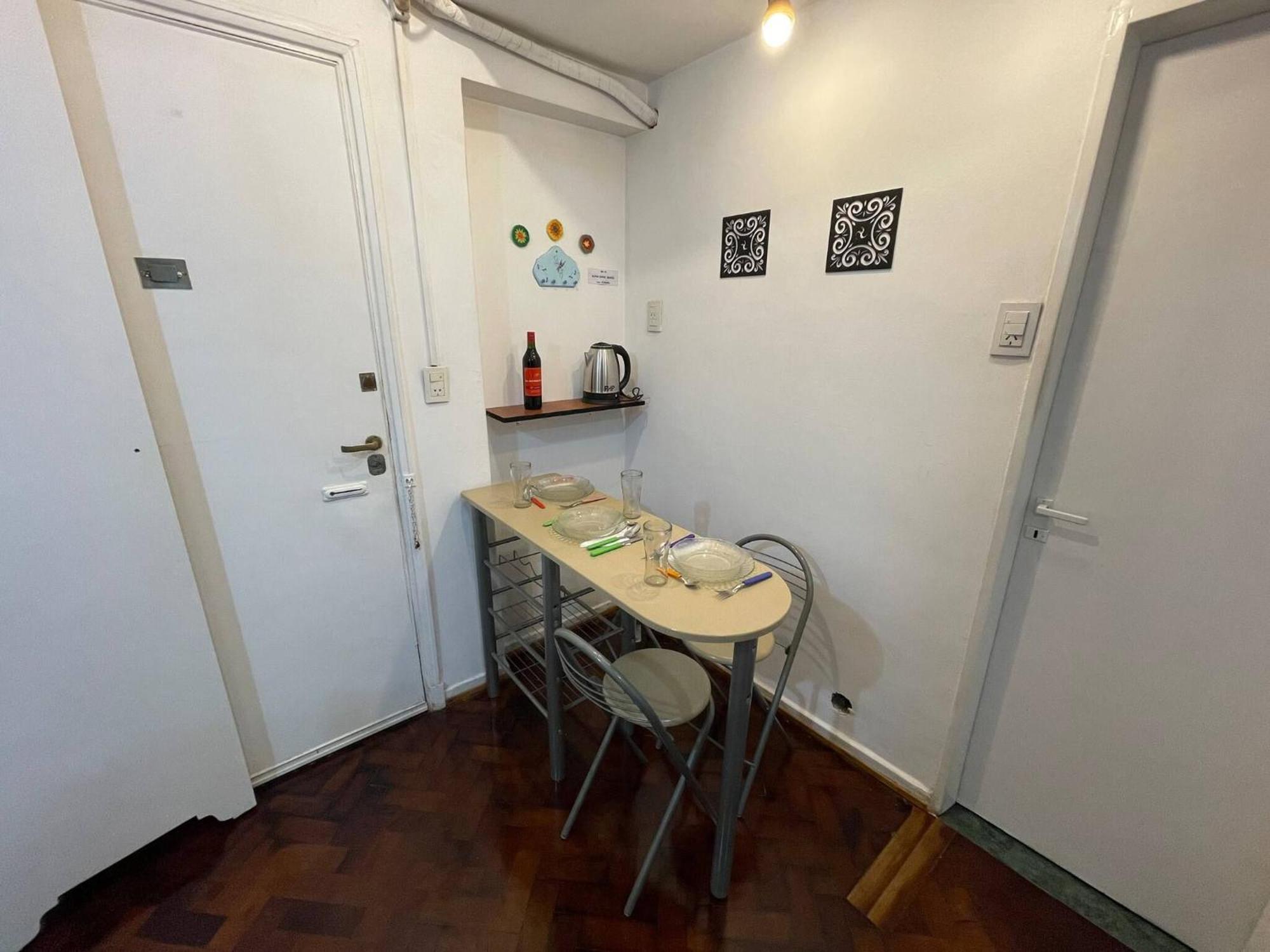 Charming 2-room Temporary In The Heart Of San Telmo Apartamento